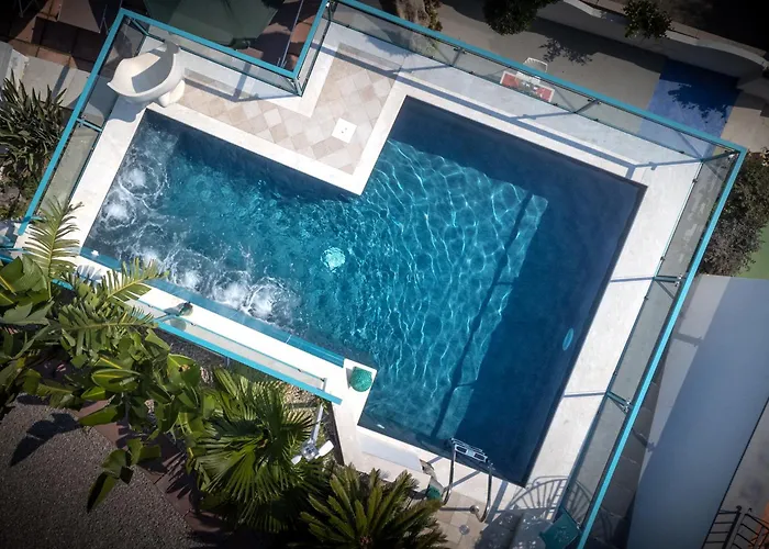Villa Islamorada Pool And Sea View